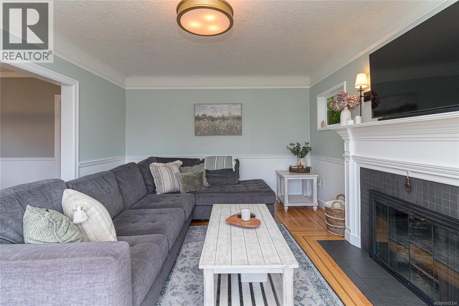 3721 Craigmillar Ave - 10