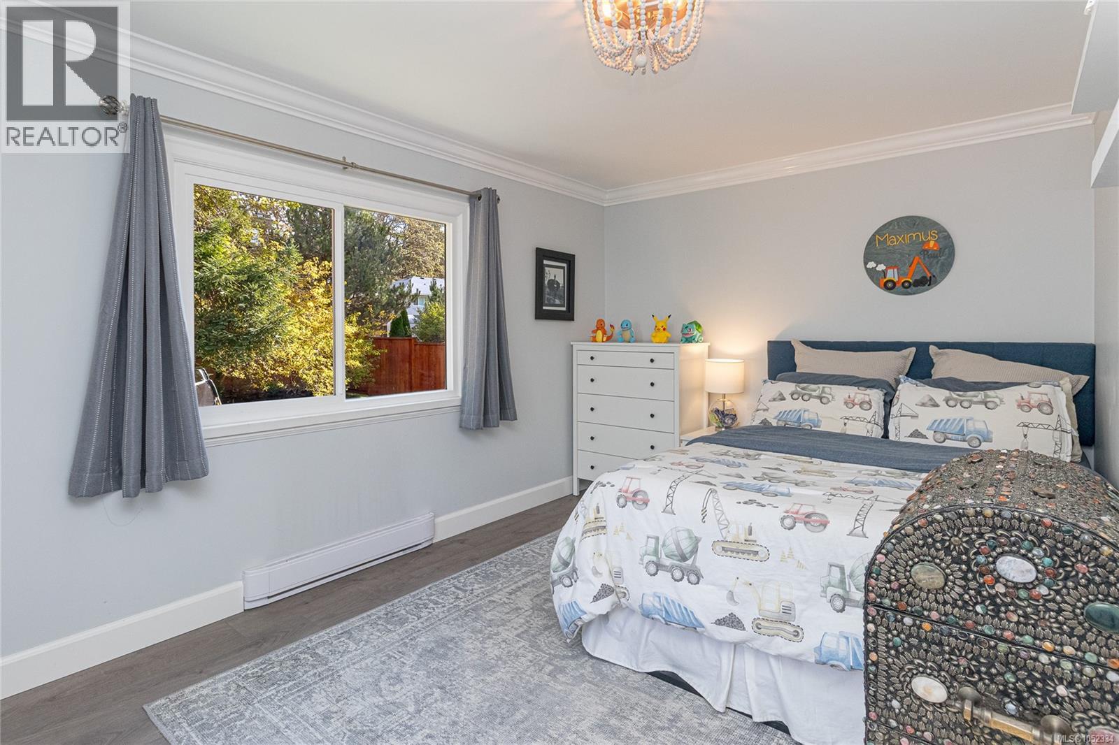 3721 Craigmillar Ave - 34