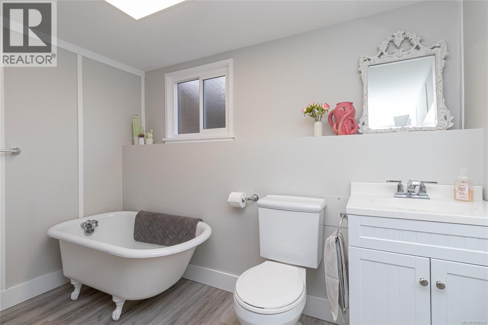 3721 Craigmillar Ave - 40