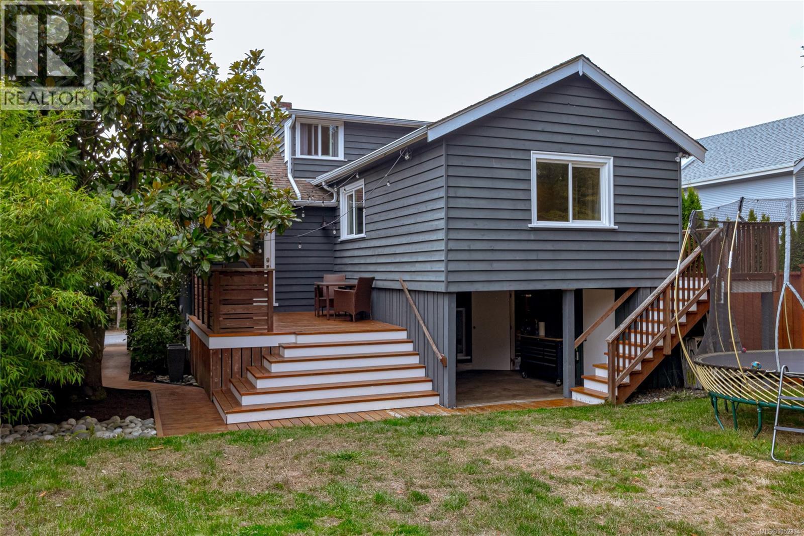 3721 Craigmillar Ave - 47