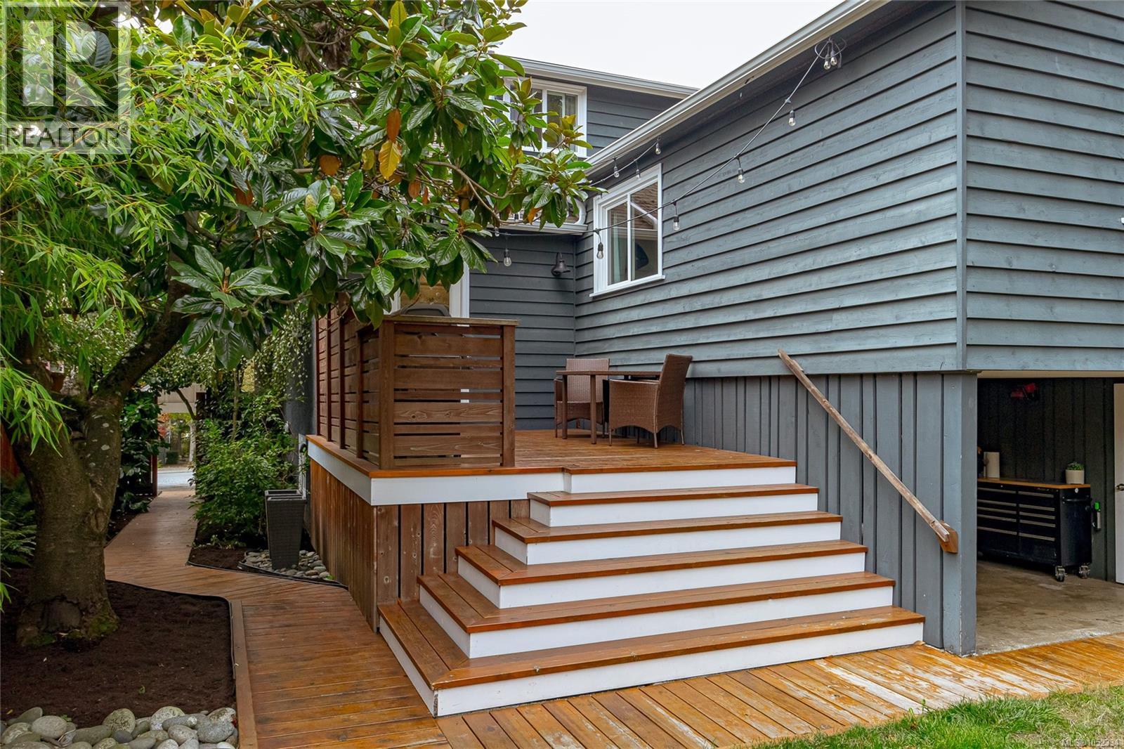 3721 Craigmillar Ave - 50