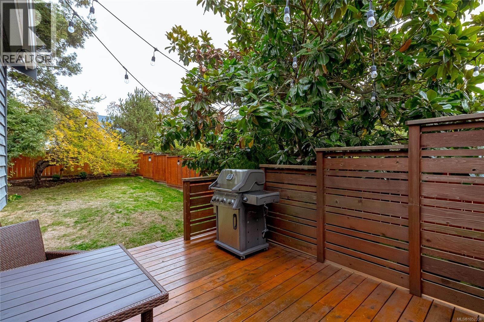 3721 Craigmillar Ave - 53