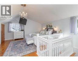 3721 Craigmillar Ave, Saanich, BC V8P3H2 Photo 25