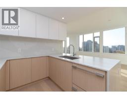 1010 1100 Yates St, Victoria, BC V8V0H5 Photo 12