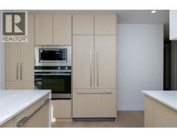 1010 1100 Yates St, Victoria, BC V8V0H5 Photo 14