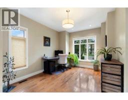 5012 20 Street SW - photo 18