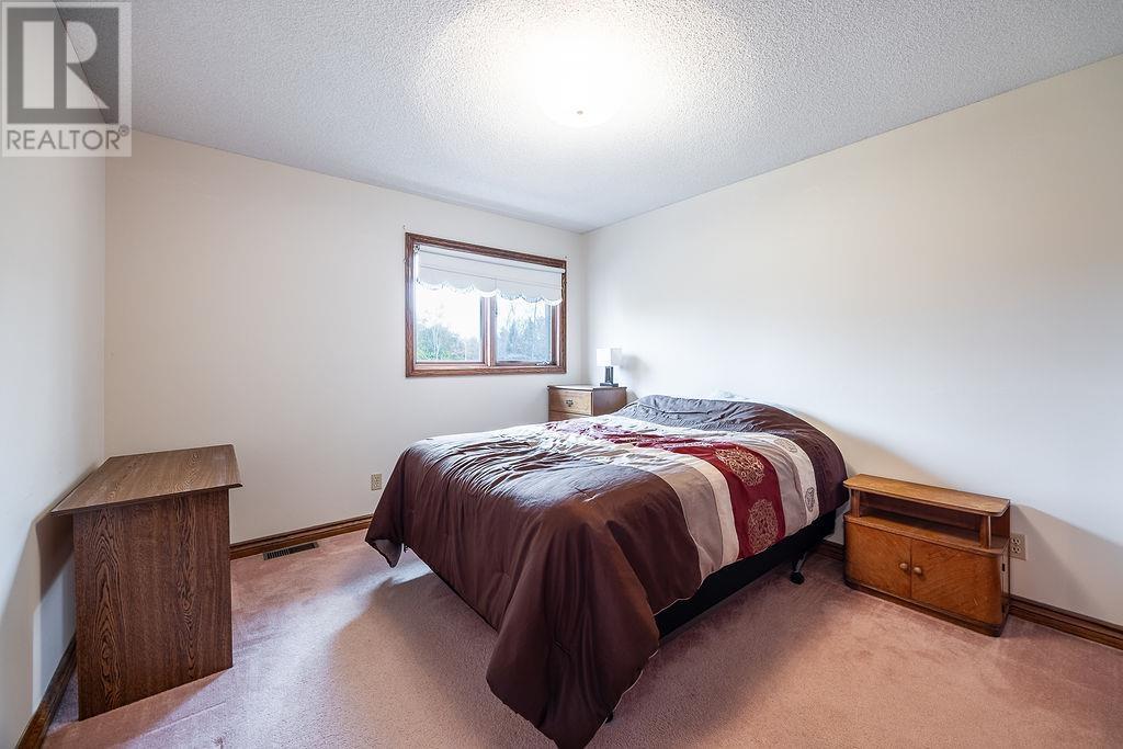 123 Palomino DR - 23
