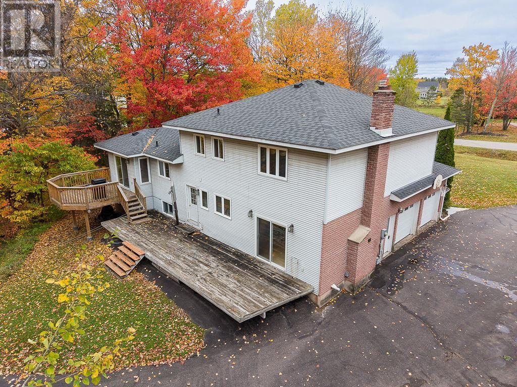 123 Palomino DR - 47