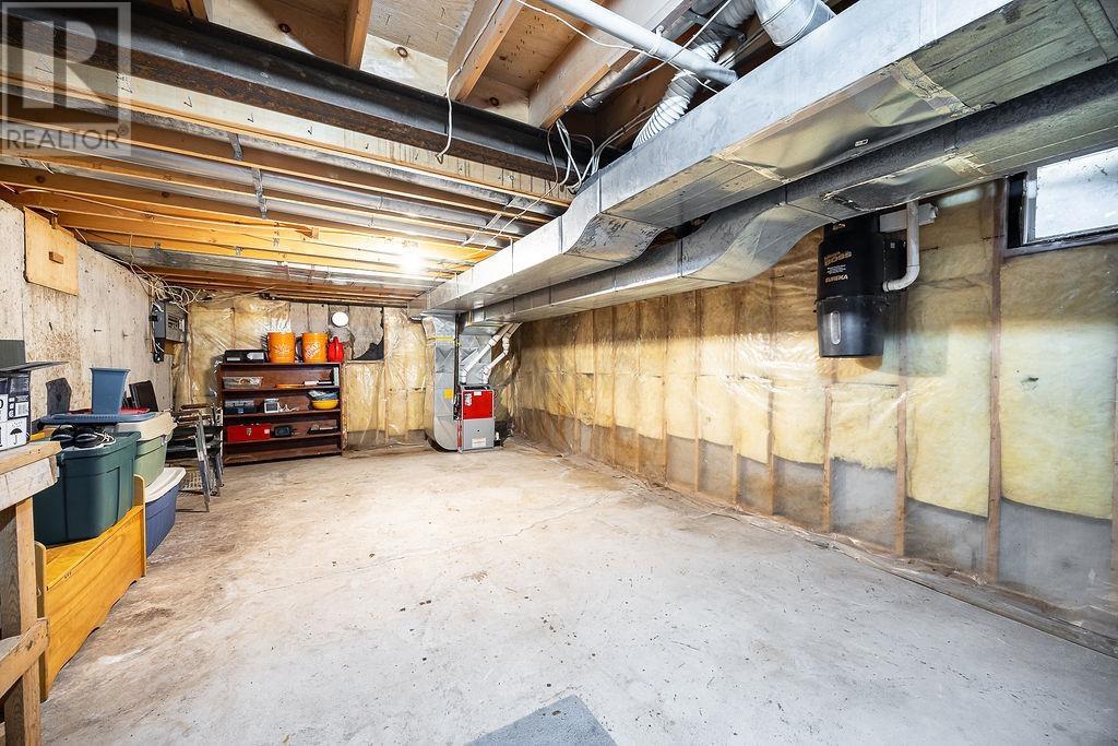 123 Palomino DR - 36