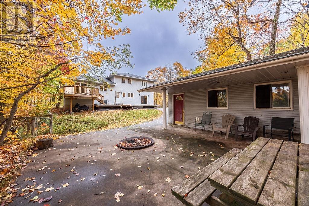 123 Palomino DR - 5