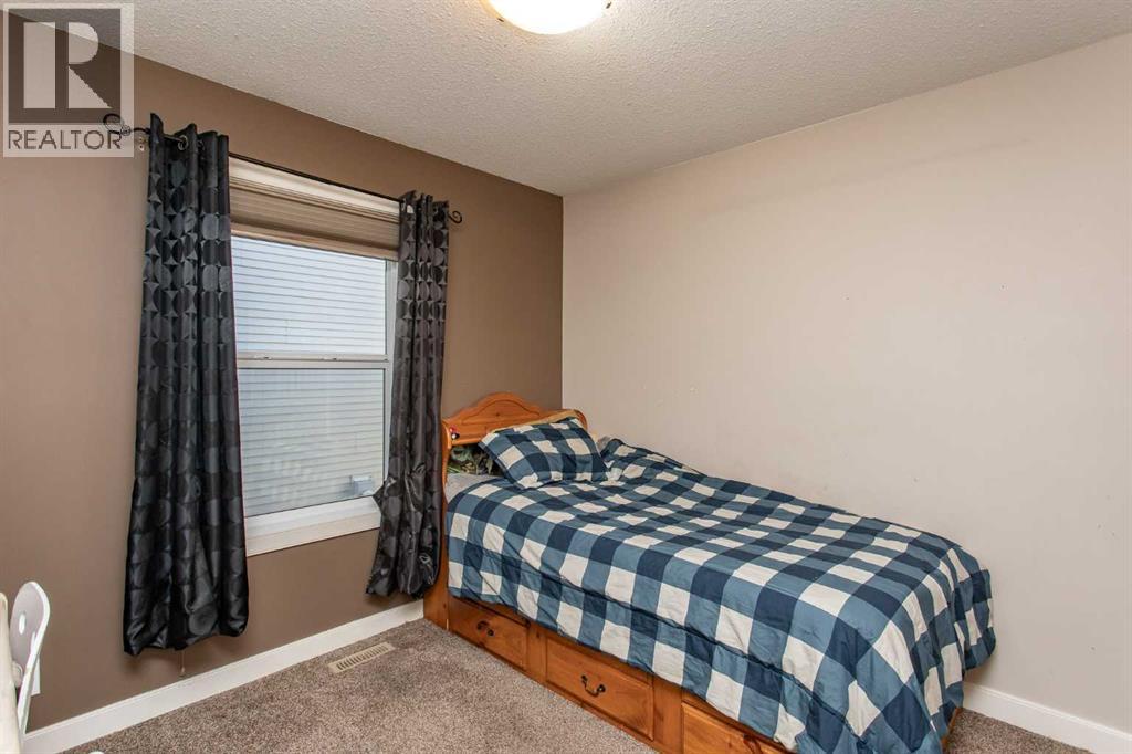 Listing photo – 171 Long Close, Red Deer