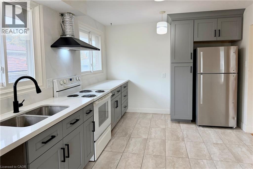 11 Glenmurray Court — photo 10