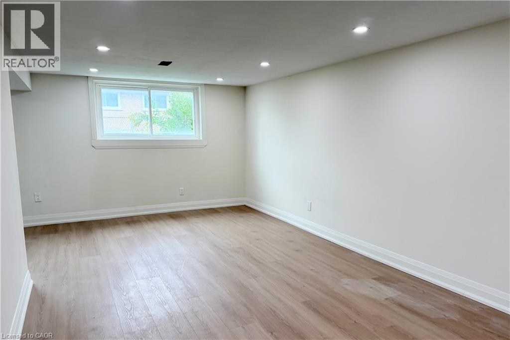 11 Glenmurray Court — photo 23