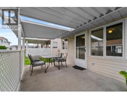 4pc Ensuite bath - 1195 14th Street Unit# 33, Kamloops, BC V2B8L1 Photo 10
