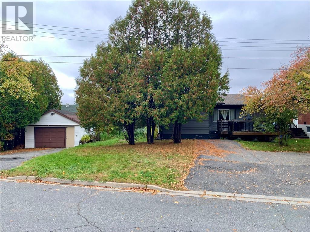 889 Adelaide Street - 1