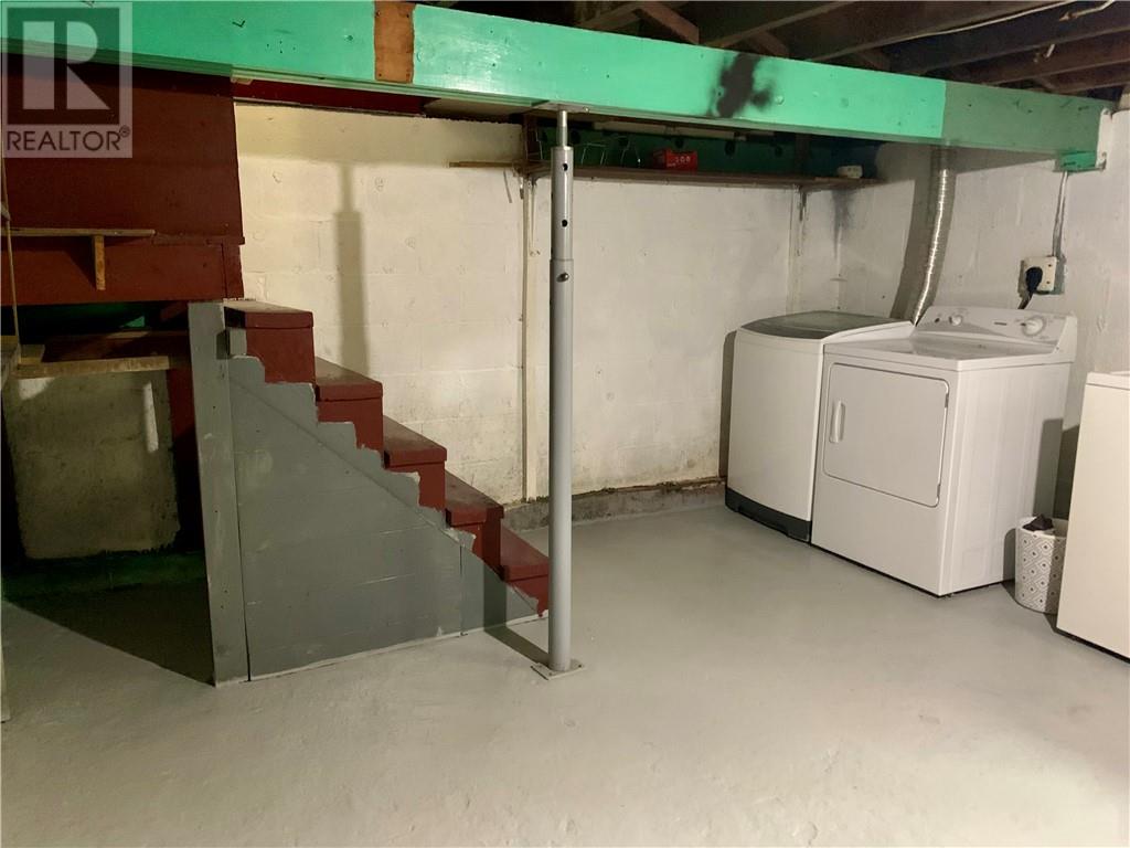 889 Adelaide Street - 25