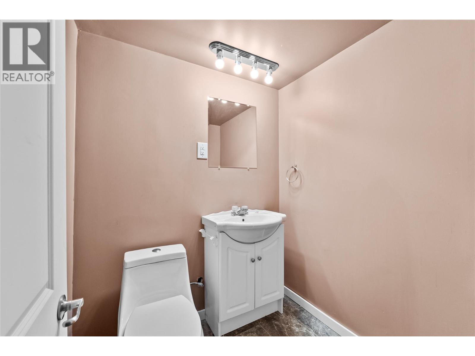 #33 1195 14TH Street - 32