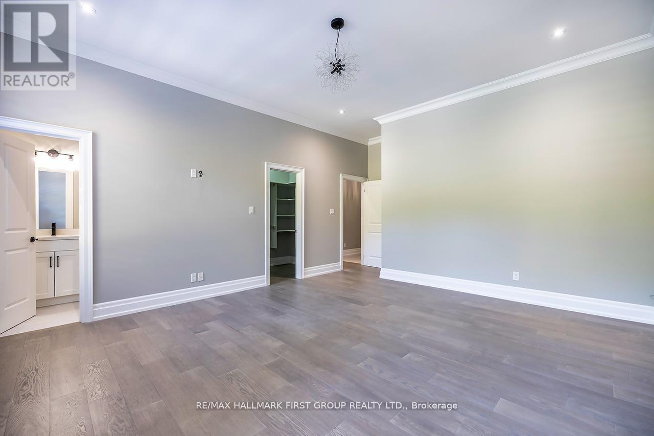 15 Shepherd Road, Whitby, ON photo 25