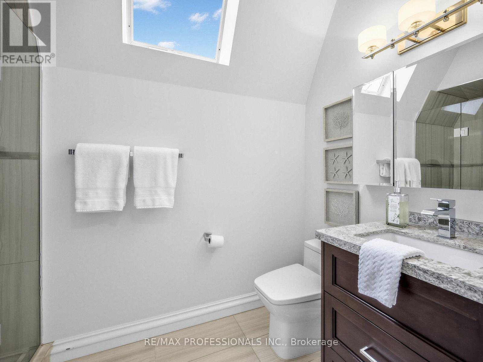1952 LAPAD COURT - 25