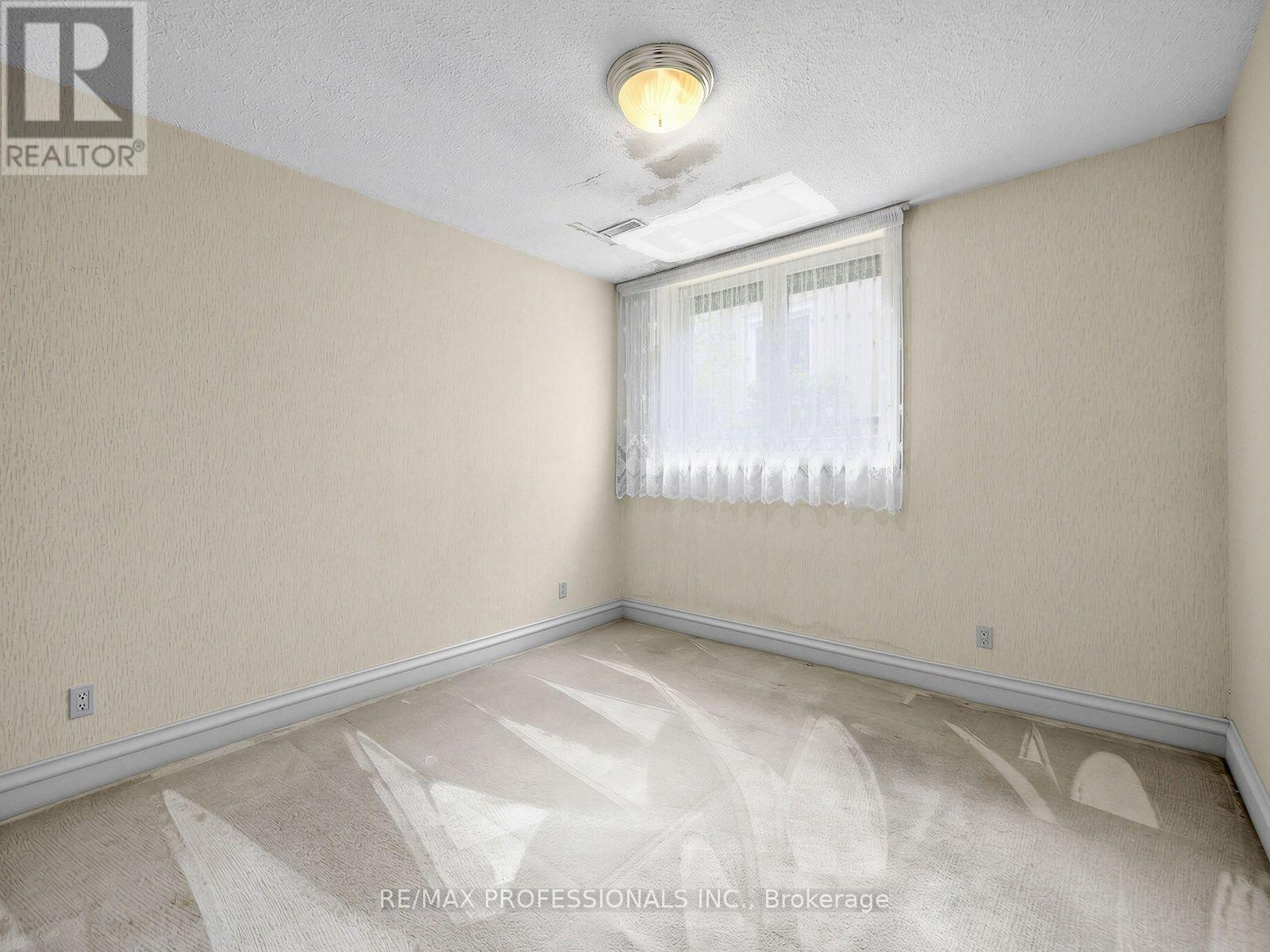 1952 Lapad Court — photo 33
