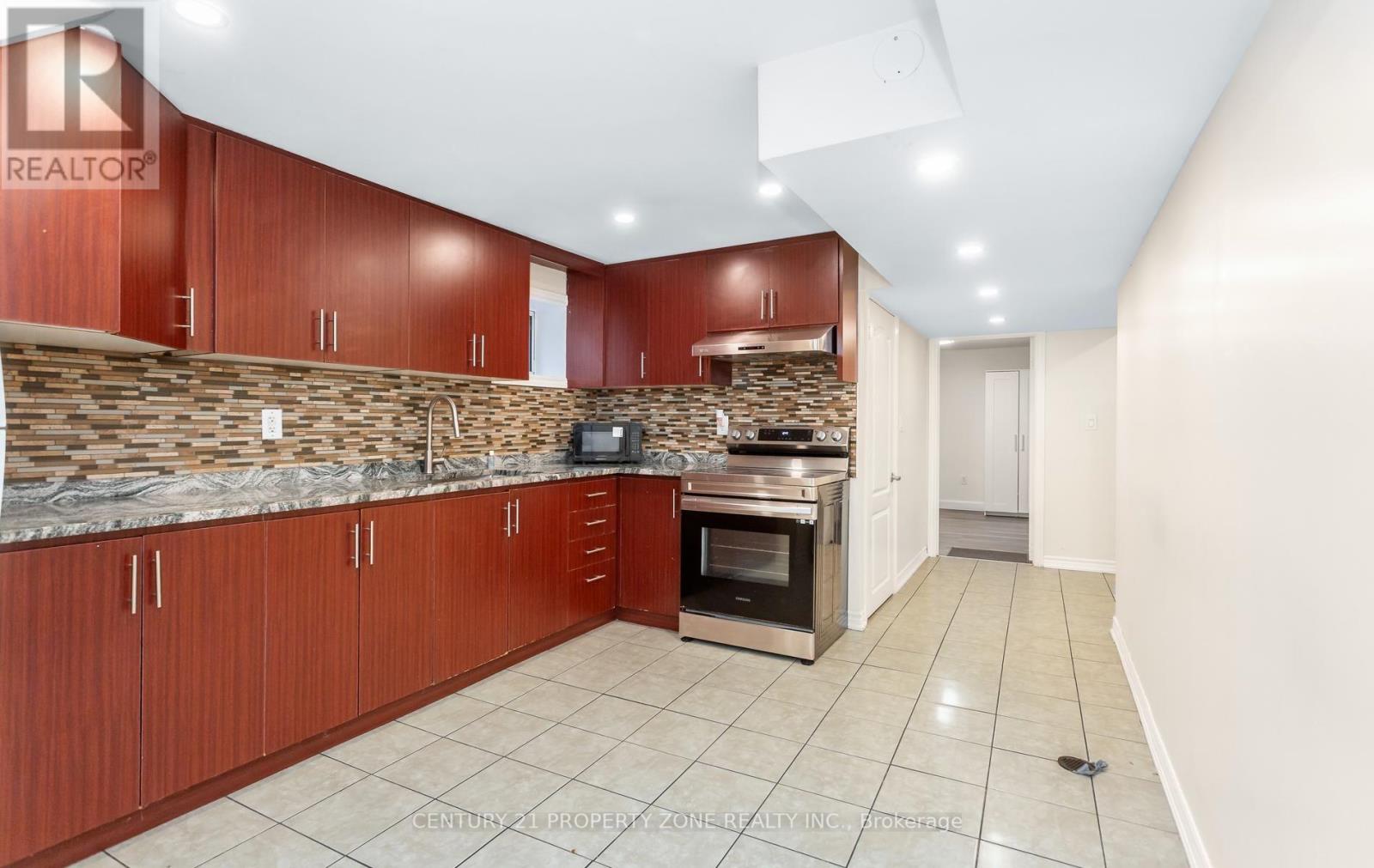 55 Brentwood Drive — photo 22