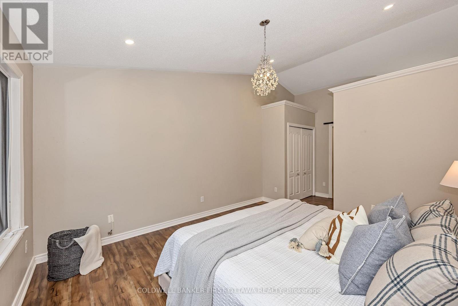 13 Fieldcrest Avenue — photo 16