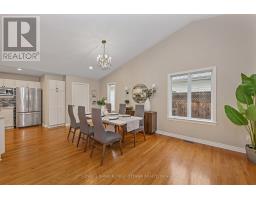 Family room - 13 Fieldcrest Avenue, Ottawa, ON K2J4W7 Photo 9