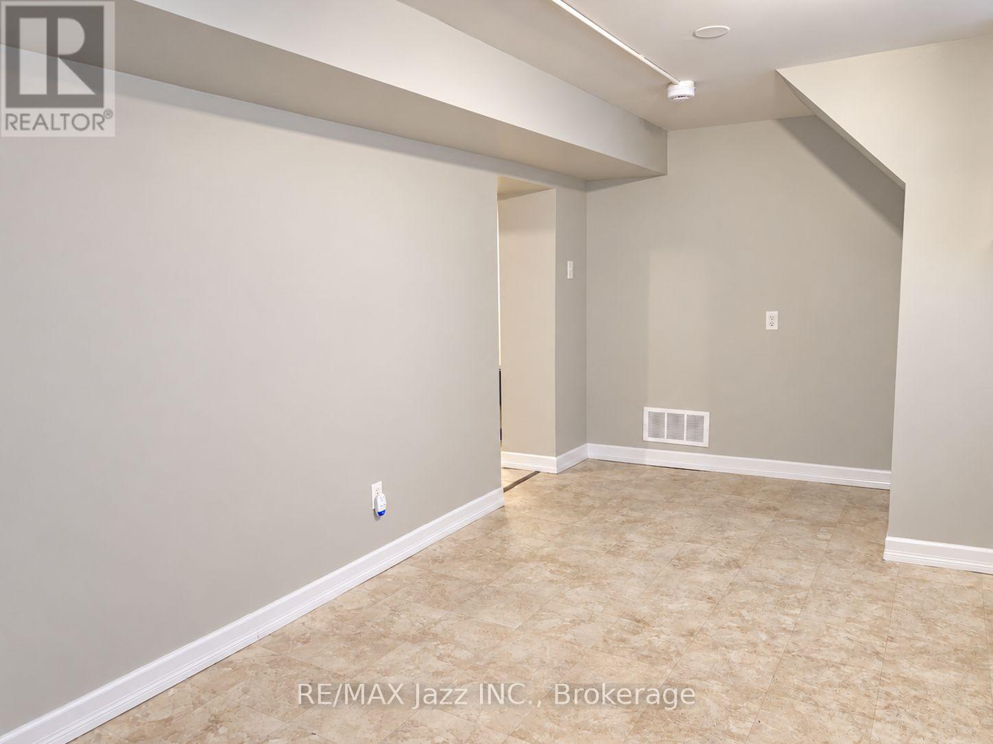 Bsmt- 661 Taylor Avenue, Oshawa, ON photo 4