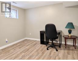 Bsmt - 661 Taylor Avenue, Oshawa, ON L1H2E9 Photo 6