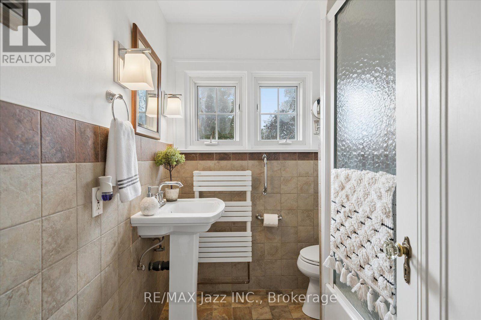 621 MASSON STREET - 29