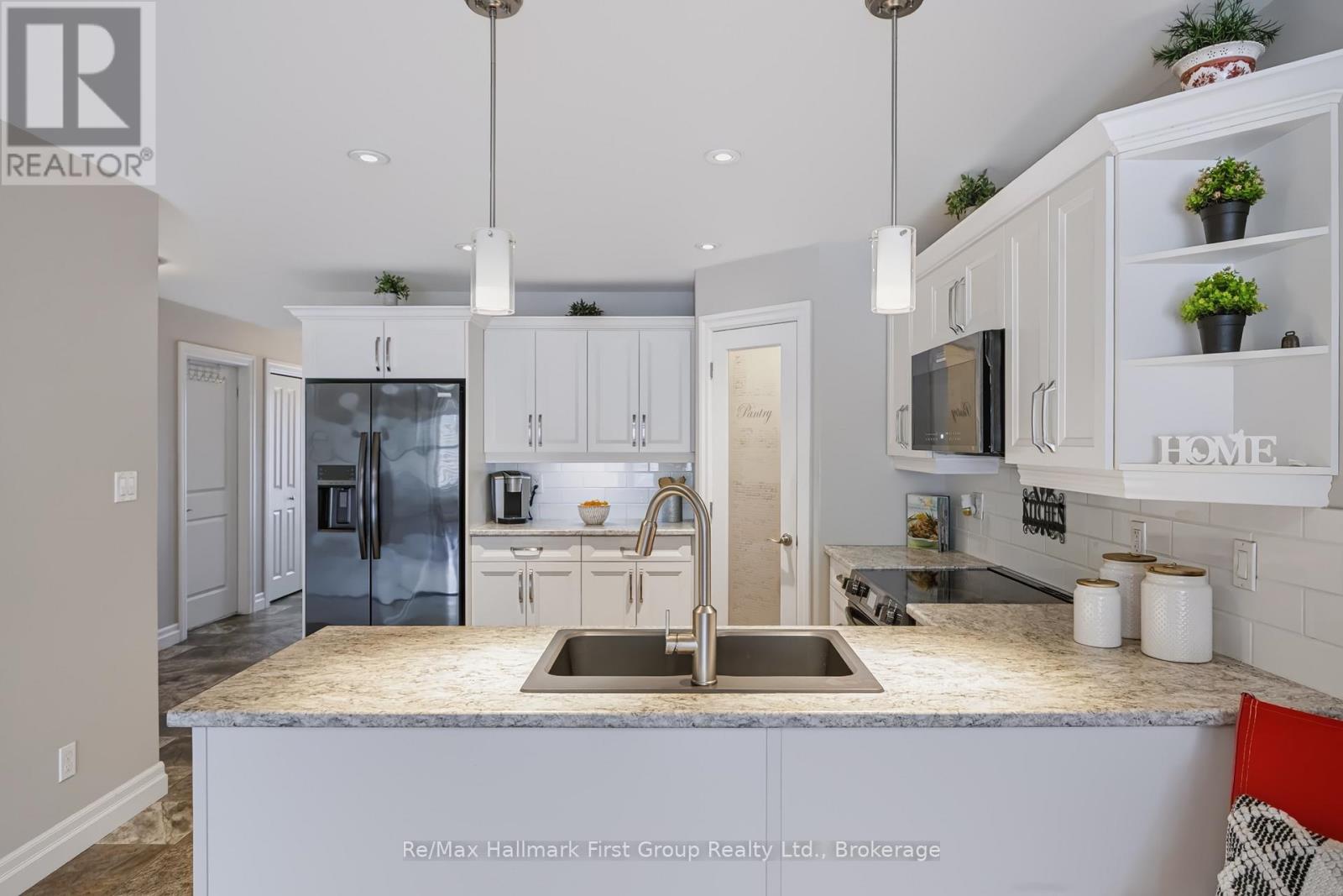 83 Aspen Drive, Quinte West, ON photo 9