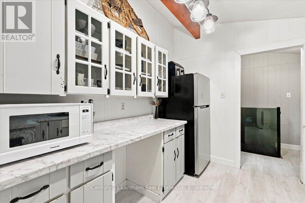 13056 Highway 62, Centre Hastings, ON photo 10