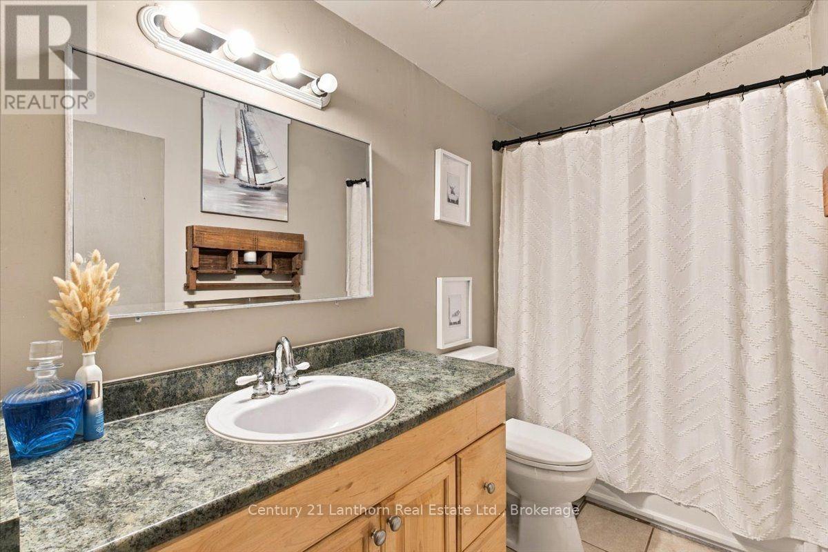 13056 Highway 62, Centre Hastings, ON photo 27