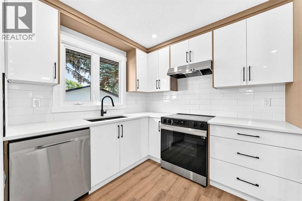 3320 60 Street NE - photo 5