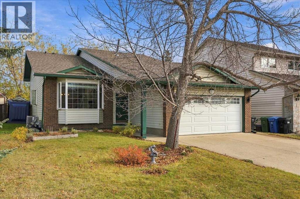 71 Hawkhill Way NW, Calgary