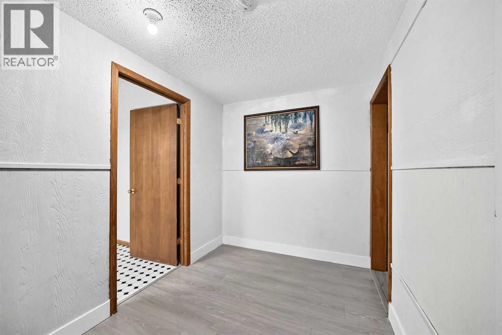 2208 Capitol Hill Crescent NW - photo 25