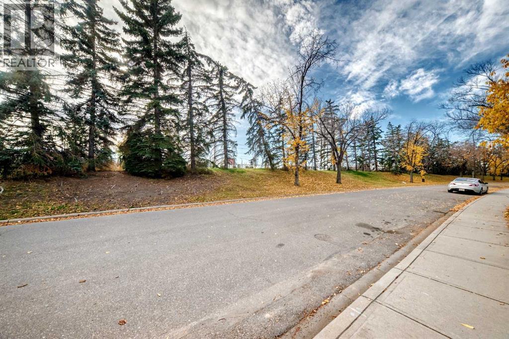 2208 Capitol Hill Crescent NW - photo 43