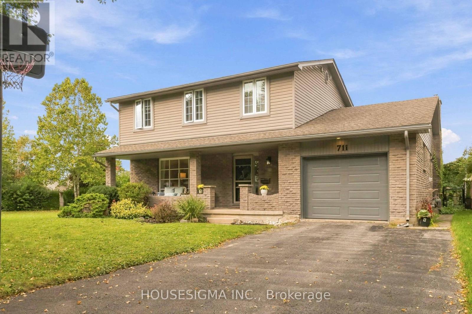 711 BUTLER AVENUE - 2