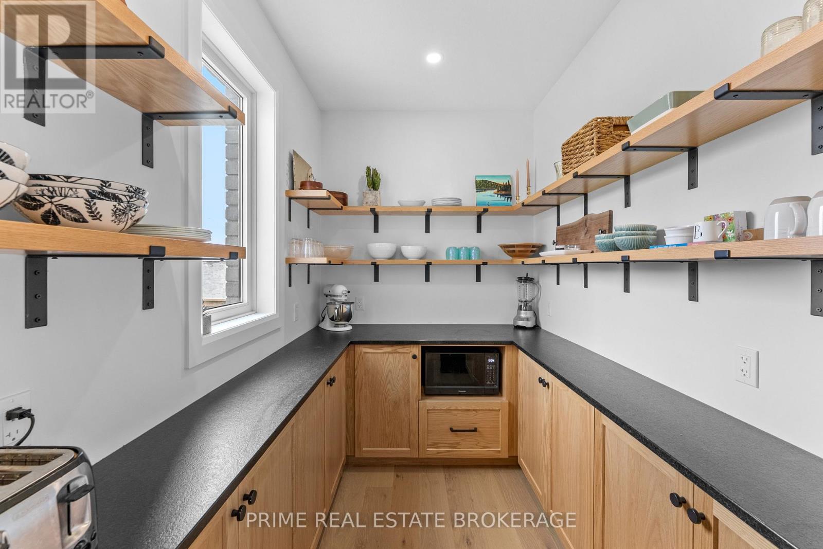 4 bedroom Single Family interior view, 826 Eagletrace Drive, London North (North S), Ontario