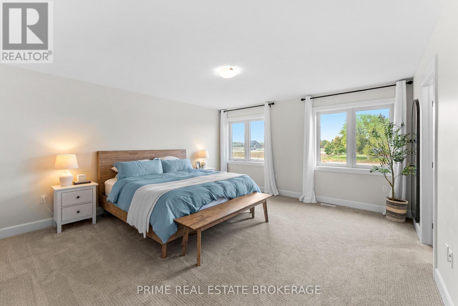 4 bedroom Single Family interior view, 826 Eagletrace Drive, London North (North S), Ontario