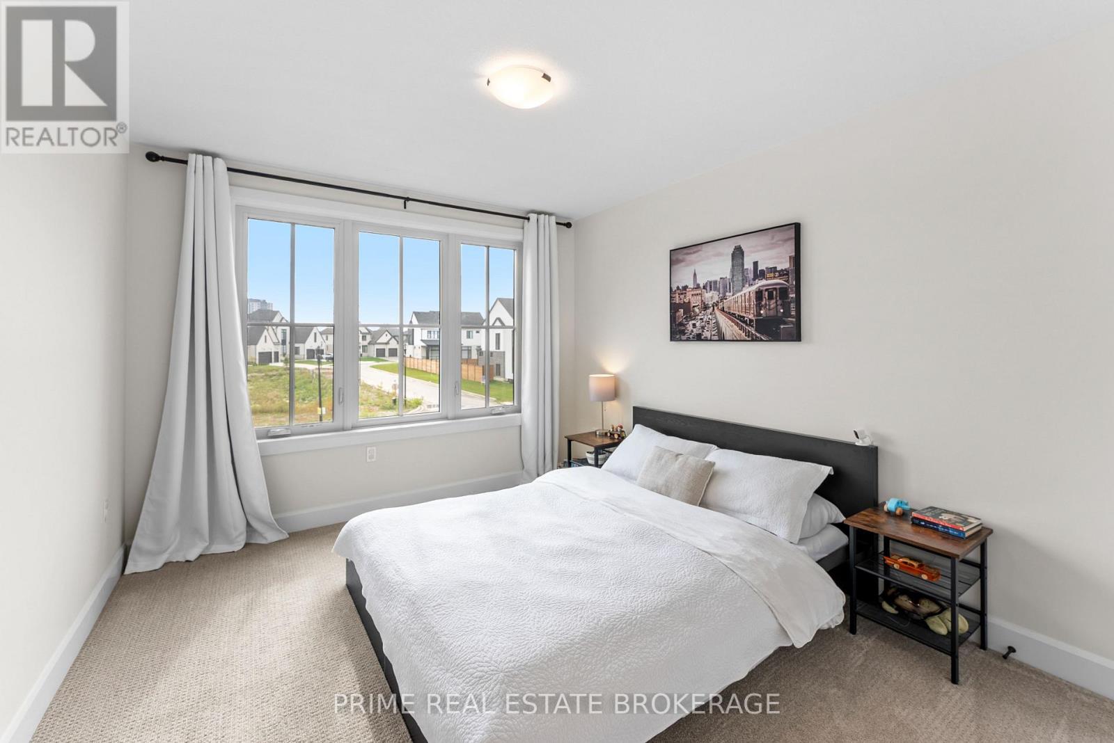 4 bedroom Single Family interior view, 826 Eagletrace Drive, London North (North S), Ontario