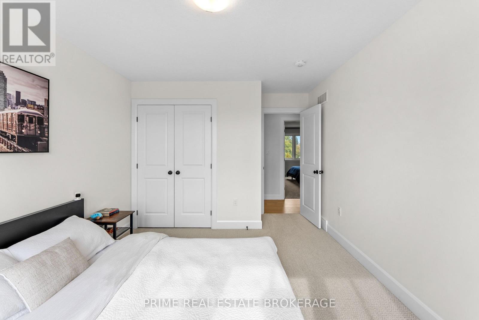 4 bedroom Single Family interior view, 826 Eagletrace Drive, London North (North S), Ontario