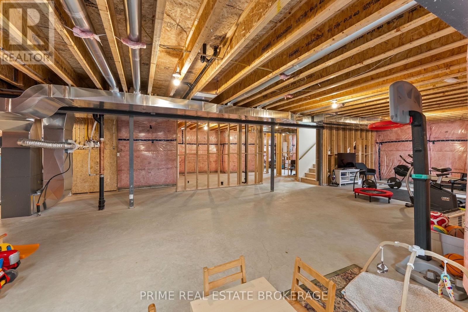 4 bedroom Single Family interior view, 826 Eagletrace Drive, London North (North S), Ontario