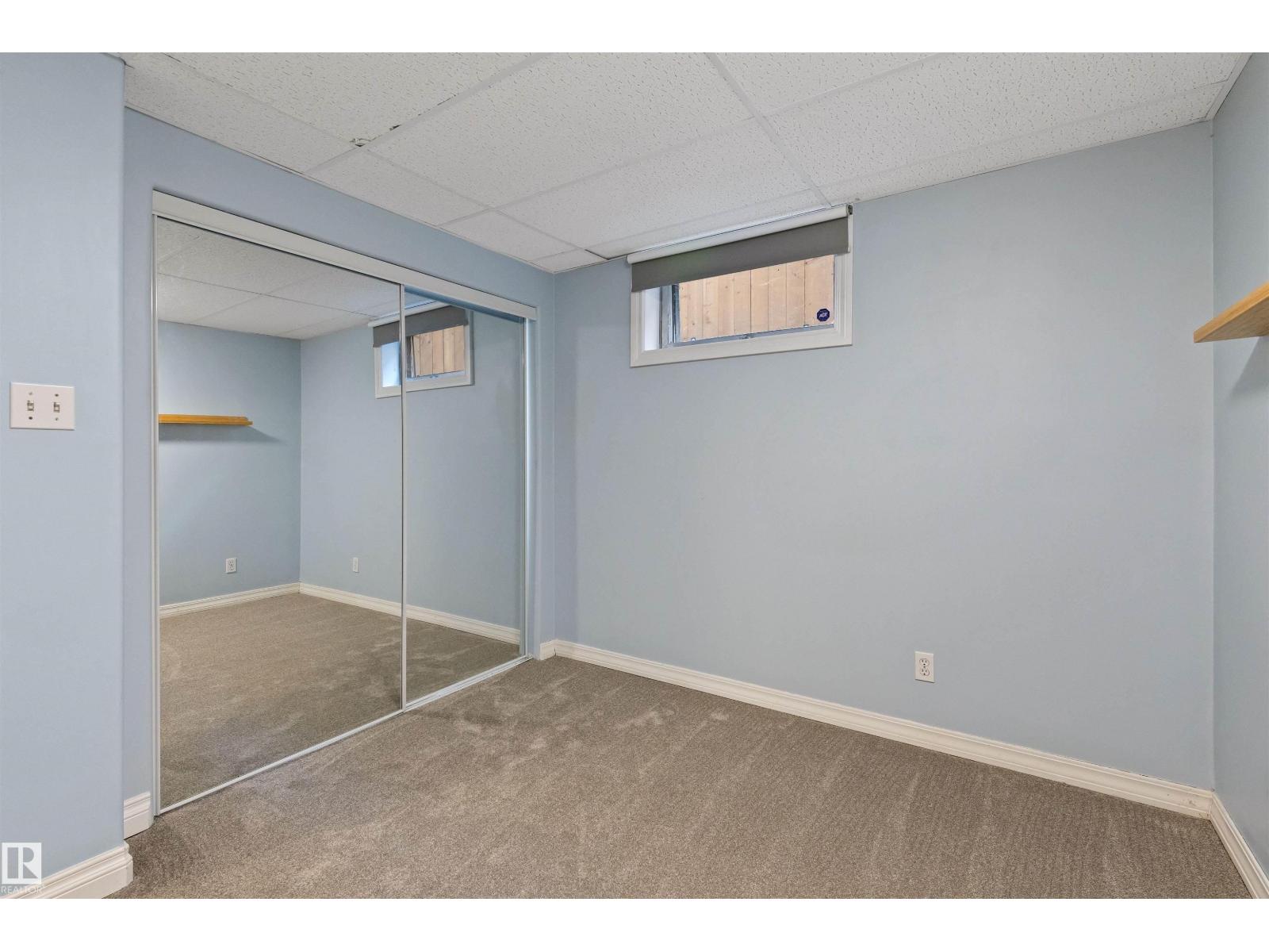 6207 85 AV NW - 34