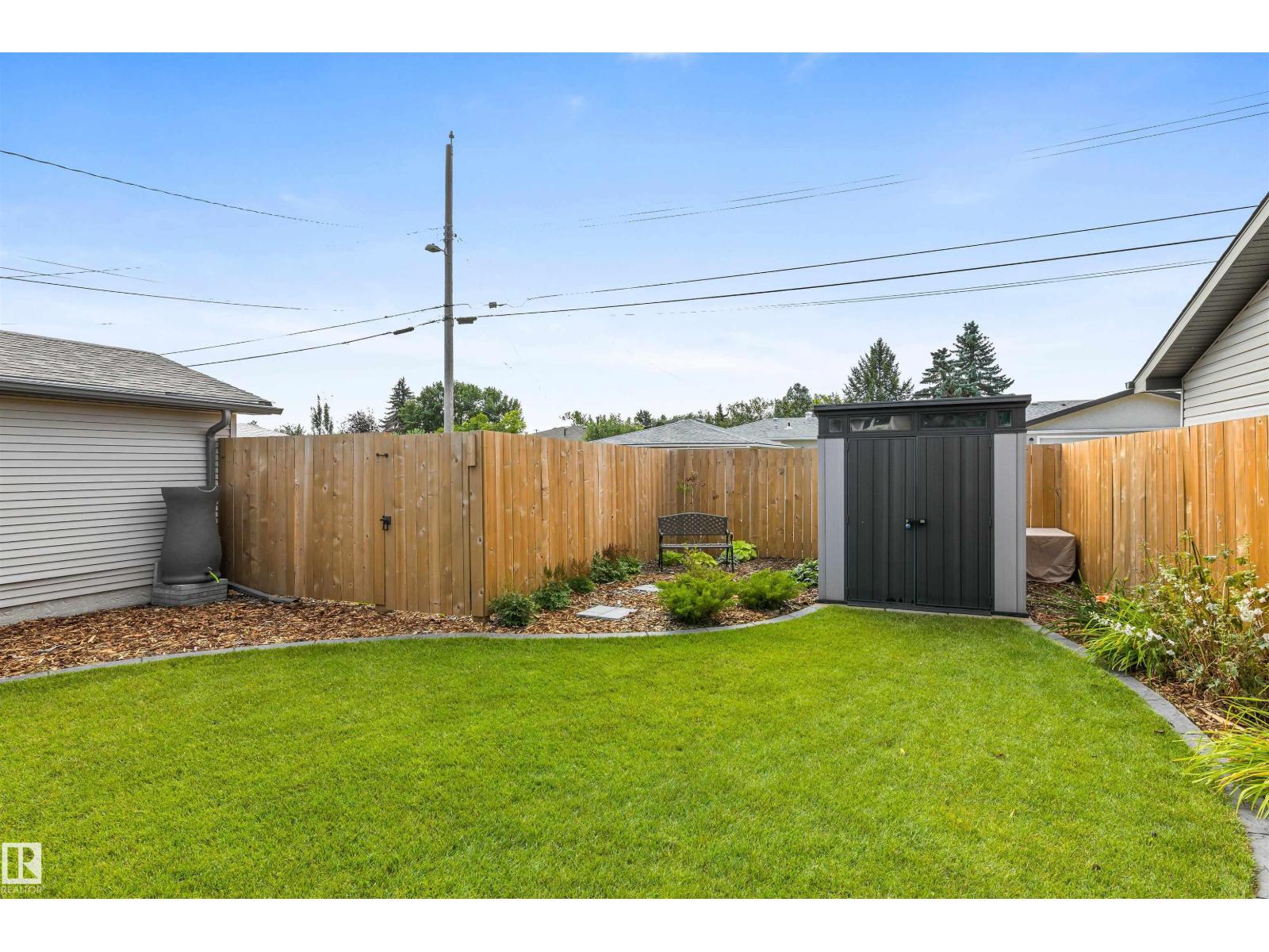 6207 85 AV NW - 51