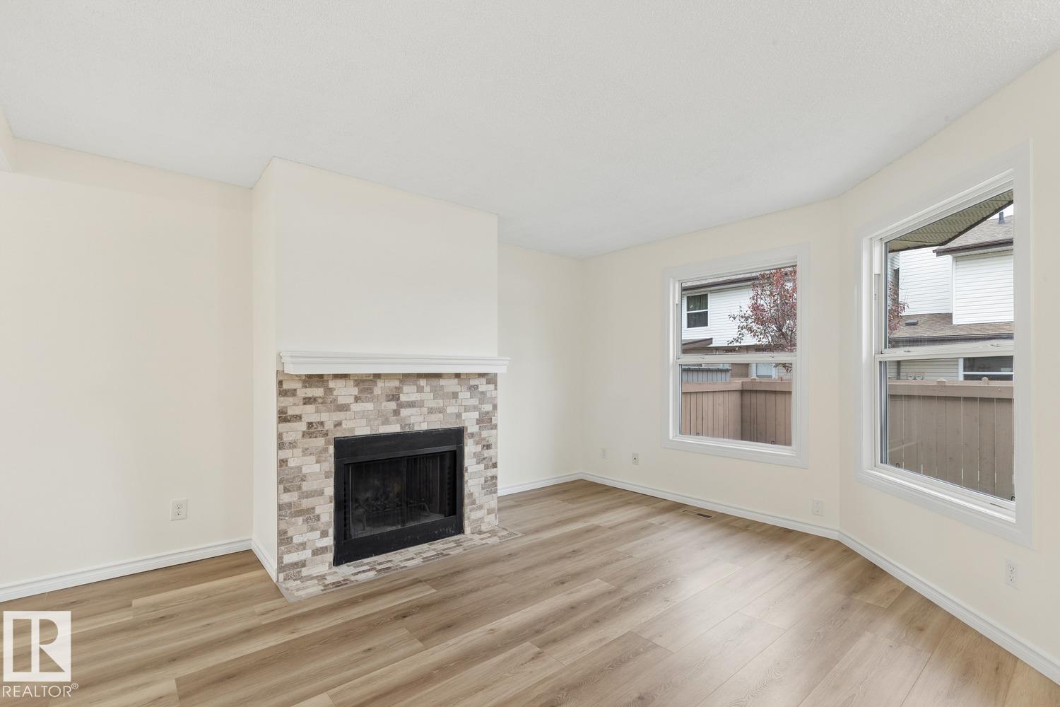 10475 24 AV NW - 12