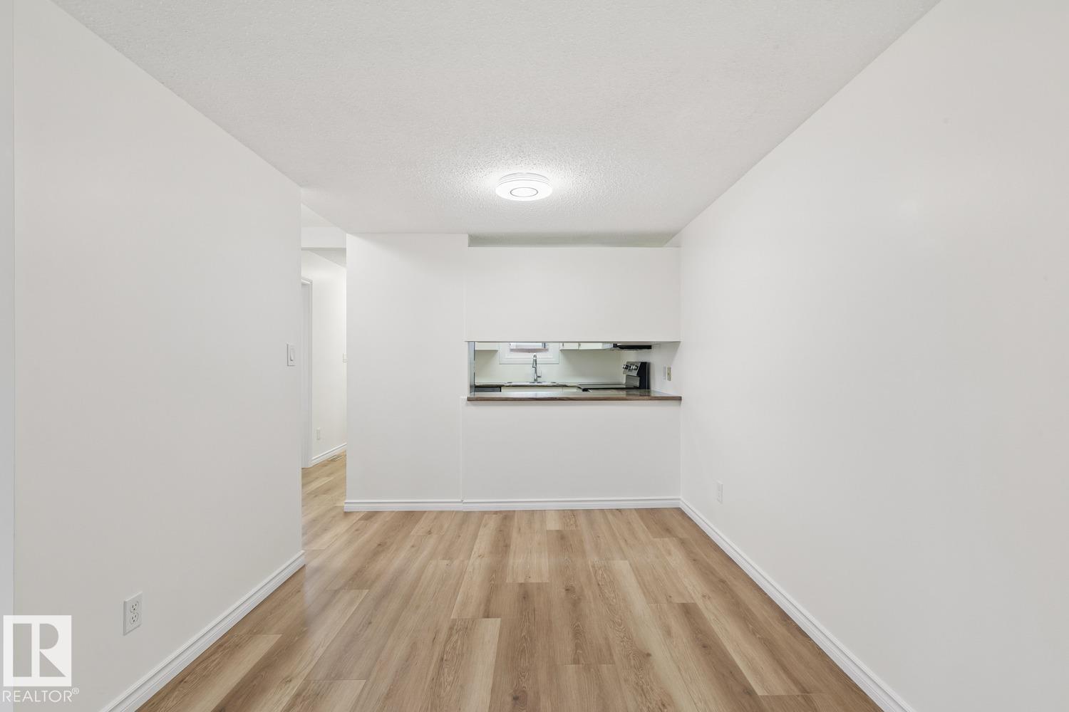 10475 24 AV NW - 8