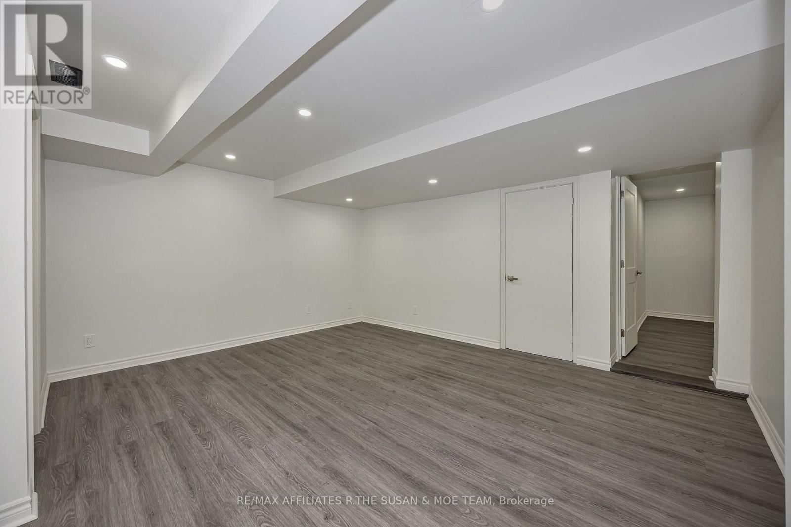 2131 Neepawa Avenue — photo 11
