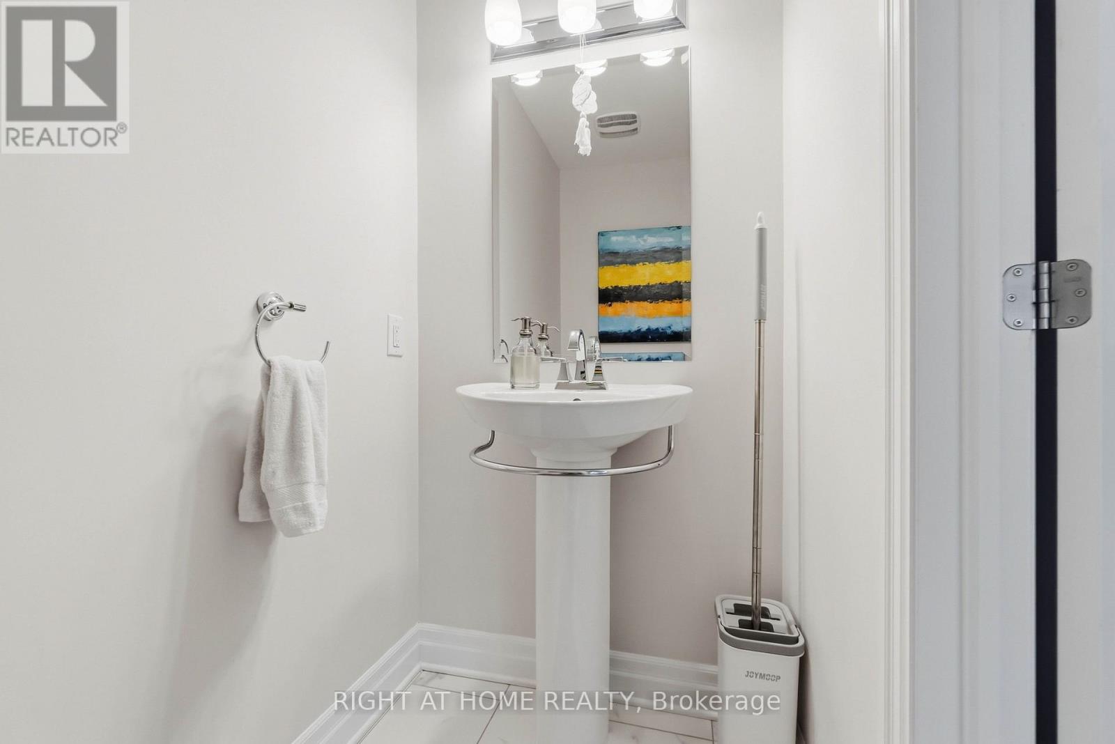 35 Hawks Landing Crescent — photo 20