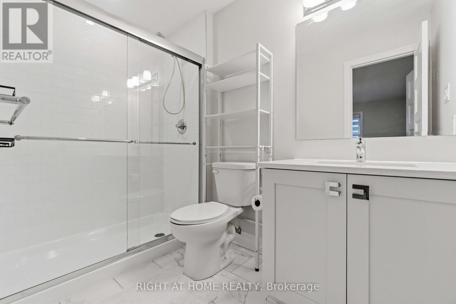 35 Hawks Landing Crescent — photo 27